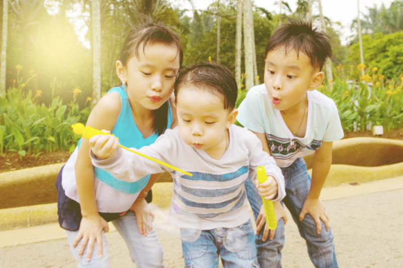 trị mồ hôi trộm cho trẻ bằng tinh dầu
